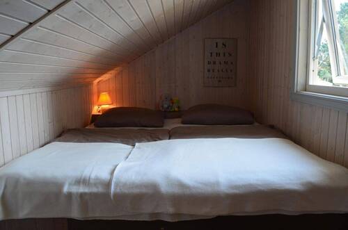 Schlafzimmer 2 oben - 