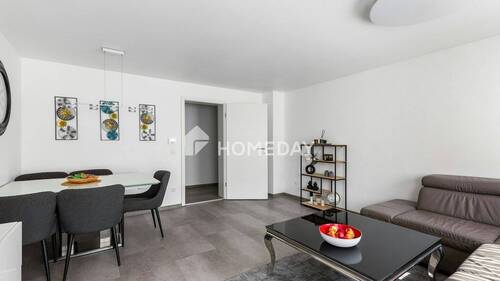 Wohnzimmer 2 - 4 Zimmer Etagenwohnung in Röthenbach an der Pegnitz