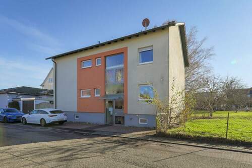 Straßenansicht - ERBPACHT!!!! Ehemaliges Pfarrhaus, zwei Grundstücke!!! Ein Grundstück unbebaut!