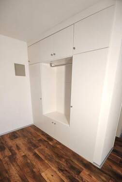 Einbauschrank im Flur - 