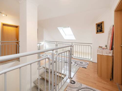 Galerie (DG) - 