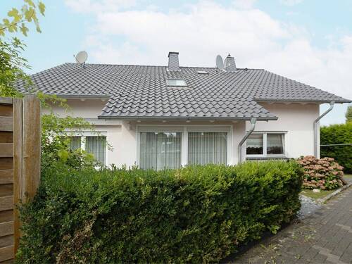 Vorderansicht - Einfamilienhaus mit 185,20 m&sup2; in Lübbecke zum Kaufen