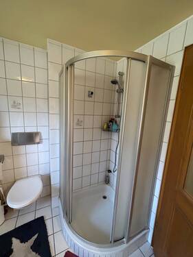 Duschbereich im Bad im OG - 