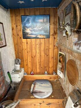 Außentoilette - 