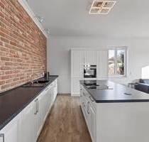 Lichtdurchfluteter Bungalow auf ca. 165 m² - stilvolles Wohnen auf einer Ebene mit Garten & Terrasse - Luckenwalde