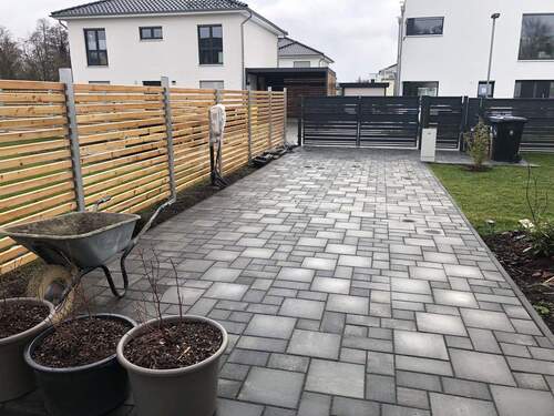 Parkplatz für 2 Pkw + Wallbox - 