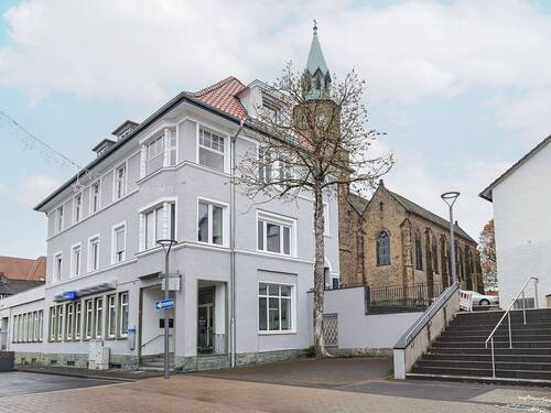 Vorderansicht - Preis reduziert: Altbaujuwel mit Balkon - stilvolles Wohnen im Herzen von Bad Salzuflen