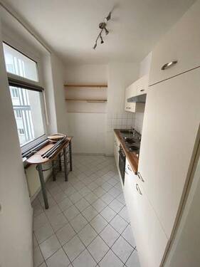 Küche - Preiswerte 3-R-Whg. Altbau im 2.OG ca.73 m²; in Magdeburg- Stadtfeld -Ost zu vermieten.