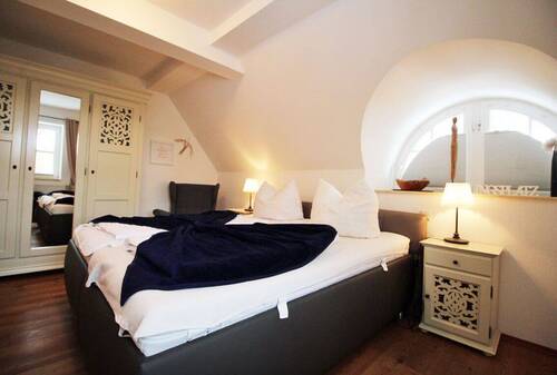 Schlafzimmer1 - 