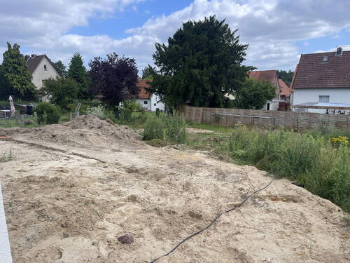 Rechts am Haus vorbei - 