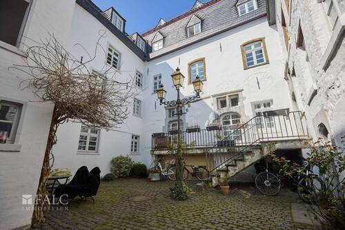 Historischer Innenhof - 1 Zimmer Etagenwohnung zum Kaufen in Stolberg