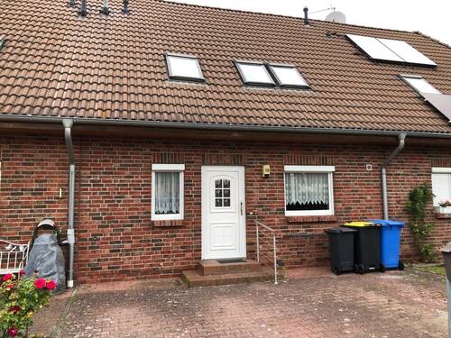 Straßenansicht - 3 Zimmer Reihenmittelhaus zum Kaufen in Altlandsberg