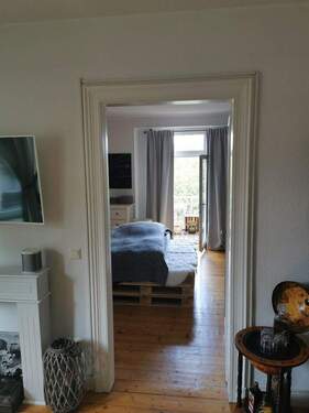 Blick ins Schlafzimmer - 