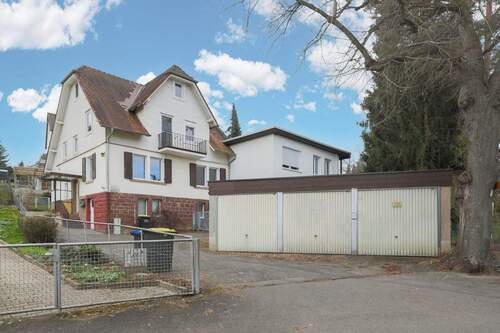 Straßenansicht - 7 Zimmer Mehrfamilienhaus, Wohnhaus in Birkenfeld