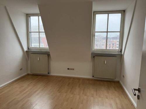 Zimmer 2 - 