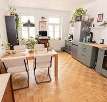 HIER WIRD ES GEMÜTLICH Helle Altbauwohnung mit Dachloggia und Parkettboden - Leipzig Gohlis-Süd