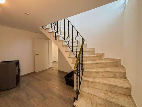 Diele UG - Zugang innen zur ELW - 