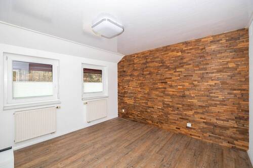 Schlafzimmer 1 - Doppelhaushälfte mit 95,00 m&sup2; in Suhl zum Kaufen