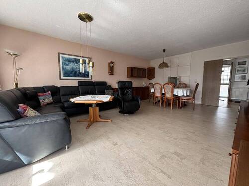Wohnzimmer - Einfamilienhaus mit 119,30 m&sup2; in Springe zum Kaufen