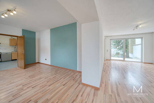 Wohn- und Esszimmer - 