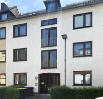 Attraktive, frisch renovierte 2-Zimmer-Wohnung mit Südbalkon in bevorzugter Lage von Kassel-Süd