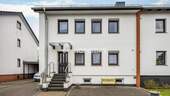 Außenansicht 3 - Modernisiertes Einfamilienhaus mit flexibler Aufteilung, viel Platz und großem Garten