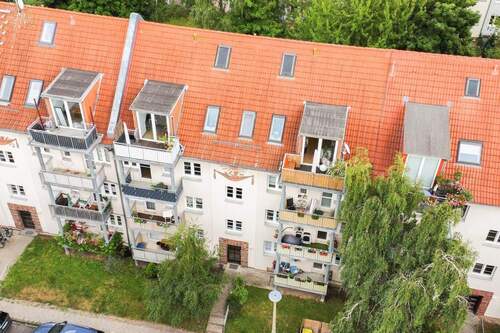 Gebäudeansicht - INVESTITION MIT WEITBLICK Mehrfamilienhaus mit 10 Einheiten im beliebten Gohlis