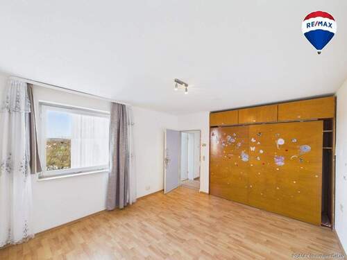 CAM01722G0-PR0044-STILL003 - 