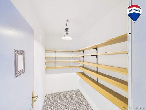 CAM01722G0-PR0044-STILL006 - 