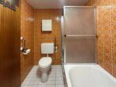 Bad - Dusche und Wanne - 