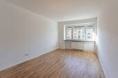 Kind 3 / Büro - 