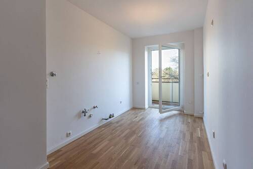 Küche mit Ostbalkon - 