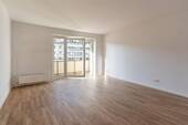 Heller Wohnbereich - Etagenwohnung mit 129,00 m&sup2; in München zur Miete