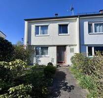 Gepflegtes, jedoch modernisierungsbedürftiges Reihenendhaus - Friedrichshafen