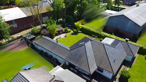 Luftbild - 5 Zimmer Einfamilienhaus zum Kaufen in Weddingstedt