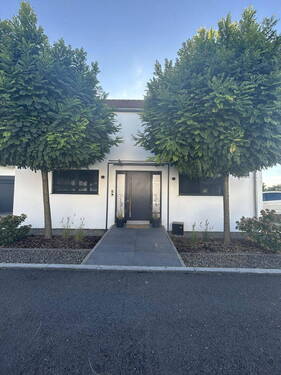 Eingang - Traumhaus in Traumlage - 839.000,00 EUR Kaufpreis, ca.  157,00 m² Wohnfläche