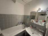 Blick ins Badezimmer - 