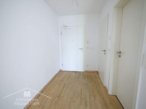 Diele - 1 Zimmer Etagenwohnung zum Kaufen in Beilngries