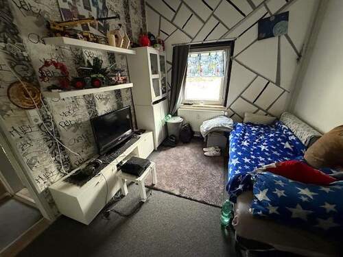 Kinderzimmer EG rechts - 