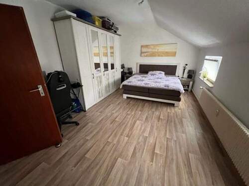 Schlafzimmer OG links - 