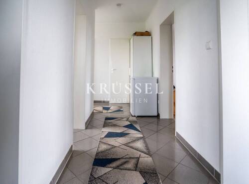 Der einladende Flurbereich - 3 Zimmer Etagenwohnung in Lingen