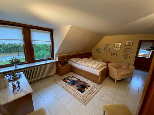 Zimmer 1, DG - 