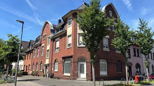 Straßenansicht - Wohn- und Geschäftshaus - 390.000,00&nbsp;EUR Kaufpreis,