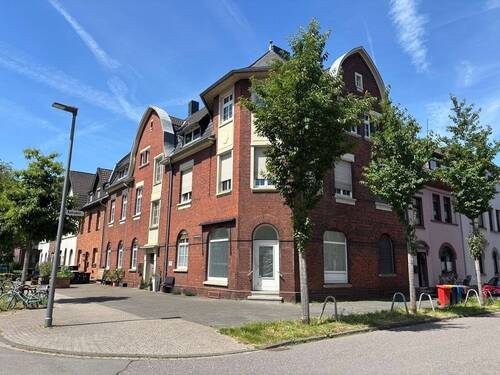 Straßenansicht - 6 Zimmer Gewerbeobjekt (Büro, Produktion, Verkauf) zum Kaufen in Krefeld
