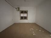 Raum im EG - 