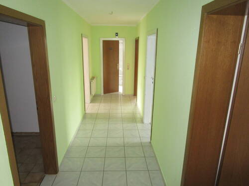 37. Wohnflur der Eigentumswohnung.JPG - 