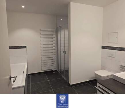 Bad - 3 Zimmer Etagenwohnung in Döbeln