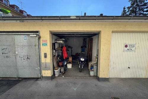 Blick in die Garage - Garage, Stellplatz in München