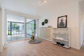Flur mit Blick Wintergarten_EG - 