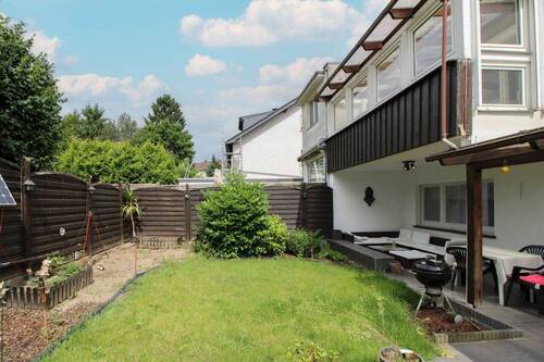 Garten - 8 Zimmer Mehrfamilienhaus, Wohnhaus zum Kaufen in Wesseling